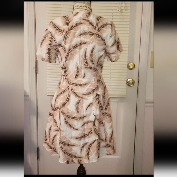 Entro Dress size small - Picture 4 of 5